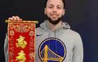 你好！詹姆斯，刚刚库里亲自下场，引发全场轰动，NBA赛场再掀激烈对决高潮